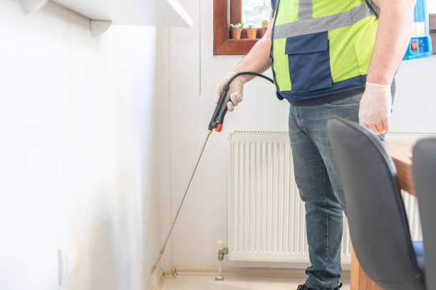 Best Commercial Pest Control Services  in Patchogue, NY